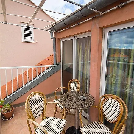 Frühstückspension Boutique Dorma 4*